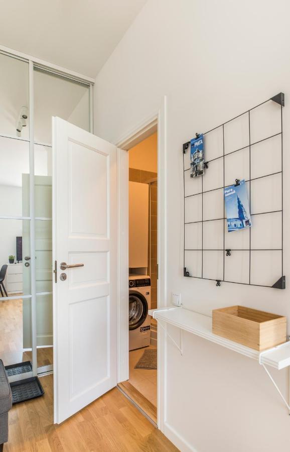 Cozy Modern Studio - Great For Short Trips Riga Luaran gambar